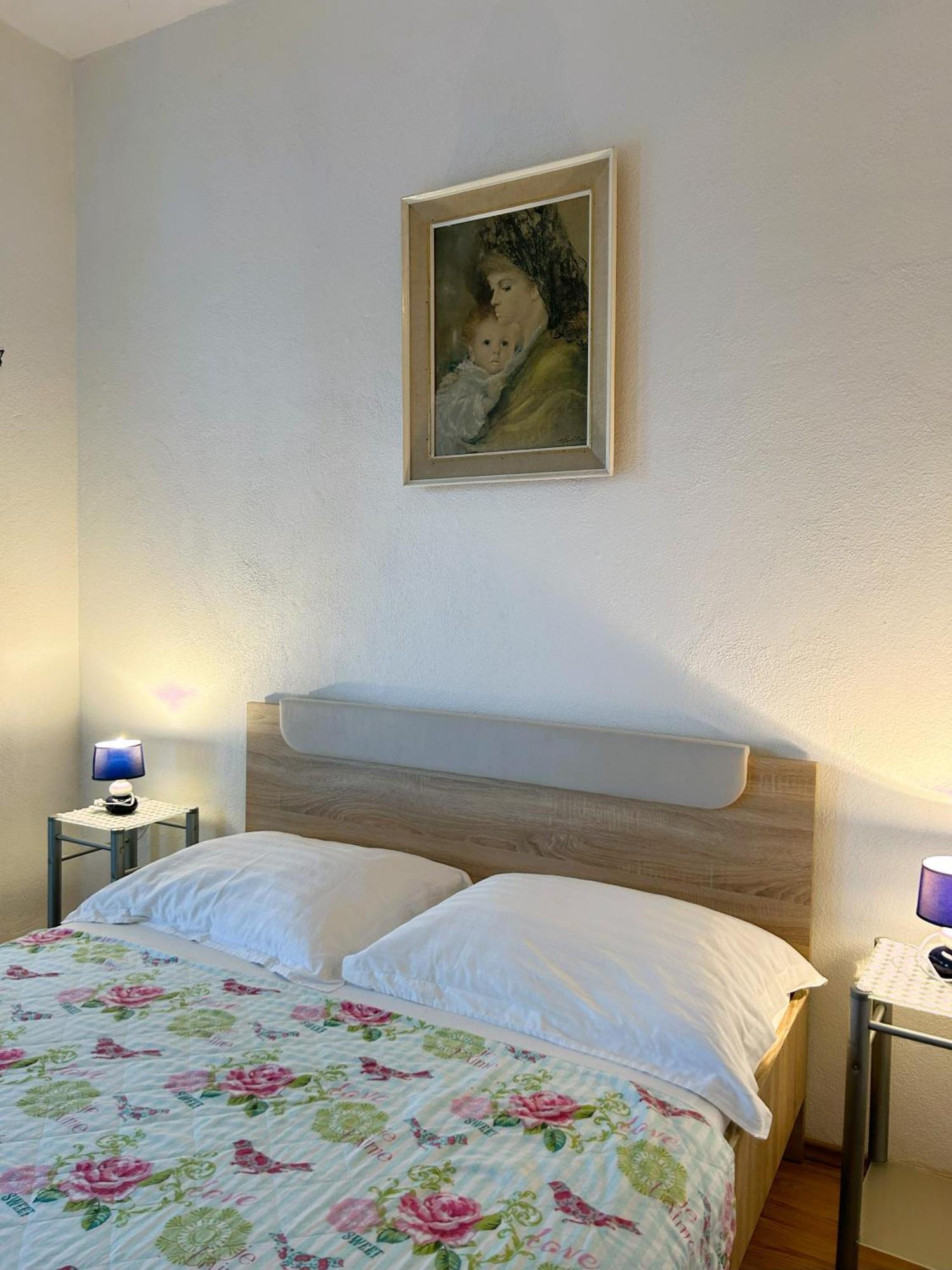 Apartments Valjan Trogir Eksteriør billede