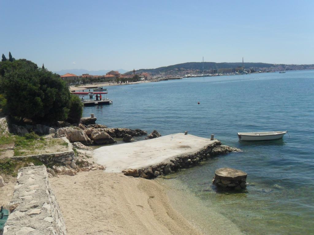 Apartments Valjan Trogir Eksteriør billede