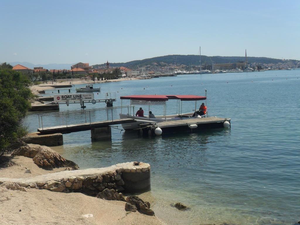 Apartments Valjan Trogir Eksteriør billede