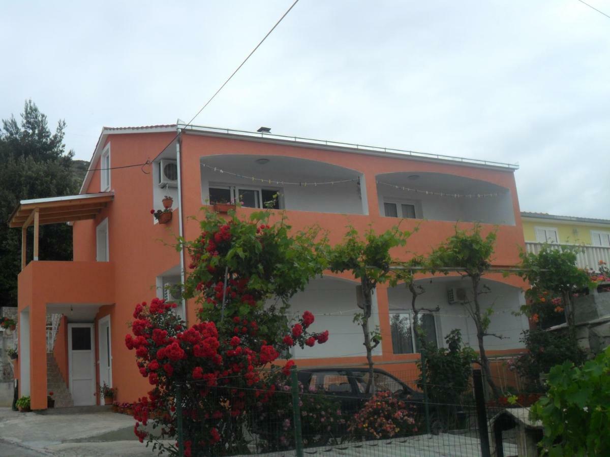 Apartments Valjan Trogir Eksteriør billede